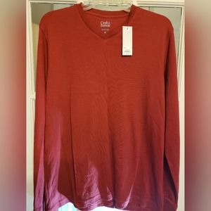 Croft & Barrow V-neck Long Sleeve t-shirt, sz Medium